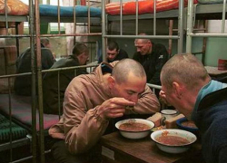 Заключенные устроили затяжную голодовку в Тараклии