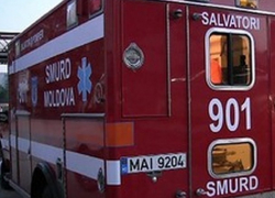 Авария в Каушанах: водителя из кабины грузовика пришлось извлекать спасателям 