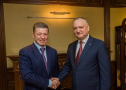 Додон встретился с Дмитрием Козаком