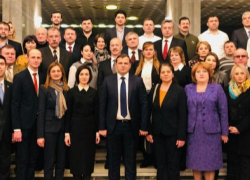 Блок ACUM распадаться не собирается