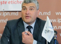 "Возмущаются и власти" - в Молдове растет недовольство засильем продукции из Украины