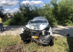 В Страшенском районе погиб таксист - его Dacia врезалась в дерево
