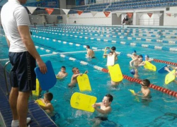 Ученица одного из столичных лицеев едва не утонула во время урока плавания