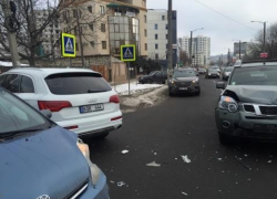 В Кишиневе столкнулись сразу три автомобиля