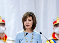 "Девочки - такие девочки": как позовут, так и поеду, сказала Санду насчет Москвы  