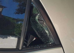 «Банда гомосексуалистов» совершила бессмысленное издевательство над машиной женщины в центре Кишинева