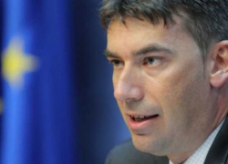 Румынский евродепутат указывает жителям Молдовы, что для них благо, а что - нет