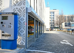 Парковочный кризис в городах Молдовы: власти ищут решения, а водители - места