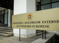 Послам Молдовы увеличат ежемесячные выплаты до 6000 долларов в месяц