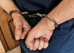 Трагедия в Тырнове: суд приговорил мужа к 16 годам за убийство жены топором 