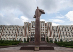 Из-за несчастной любви житель Тирасполя выбросился с моста, остался жив и попытался сделать это еще раз