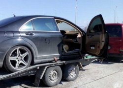 Молдаванин пытался ввести в страну оружие в бардачке буксируемого автомобиля