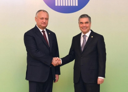 Игорь Додон прибыл в Ашахабад, где провел встречу с президентом Туркменистана