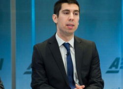 Реницэ считает, что в блоке ACUM есть "предатели" - депутат назвал конкретное имя