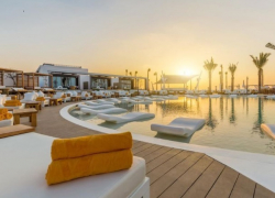 СМИ: Андриан Канду отдохнул в одном из самых дорогих отелей Дубая (фото)