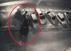 Таран водителем припаркованных автомобилей в Кишиневе попал на видео