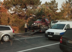 Четыре человека пострадали в жутком ДТП на севере Кишинева и попали на видео