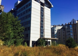 22-летний молодой человек найден повешенным вблизи Технического университета 