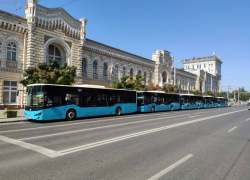 До конца года в Кишинев будет доставлено минимум 240 автобусов и троллейбусов