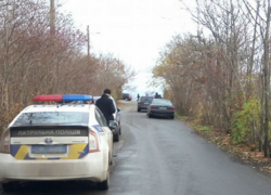 Беременной женщине сломали руку в одесском парке