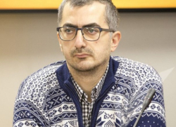 Варданян: Не думаю, что книга Цырди объемом в 800 страниц была моментально прочитана всеми истеричками