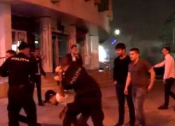 Массовое побоище из-за девушки произошло у ночного клуба в Кишиневе