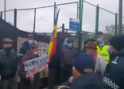 В Варнице жителям Приднестровья мешают голосовать