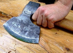 Ударами топора в голову и ножом в шею мужчина из Бельц жестоко расправился с другом