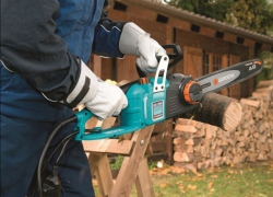 Жуткая смерть: мужчина в Каменке отрезал себе голову электропилой