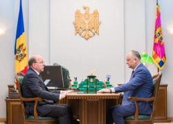 Игорь Додон и Олег Васнецов обсудили предстоящий визит Иона Кику в Москву