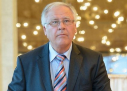 Думитру Дьяков не хочет покидать парламент