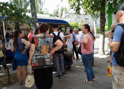 Спасение пассажирки переполненного и раскаленного троллейбуса в Кишиневе попало на видео 