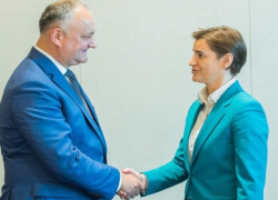 Игорь Додон встретился с премьер-министром Сербии в Токио