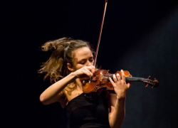 Скрипачке Конуновой до сих пор не вернули дорогущую скрипку