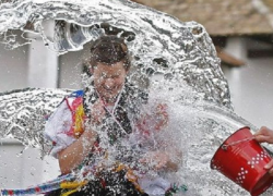 В Кишиневе пенсионерка облила водой ребенка, который "шумел под окном"