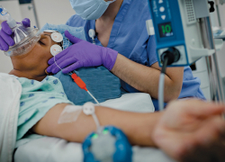 Трагедия в кондитерском цехе в Комрате: женщине оторвало руку при замесе теста