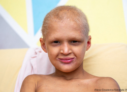 Редкое заболевание: история 8-летнего ребенка из Молдовы, который живет без зубов, с седыми волосами и не умеет потеть