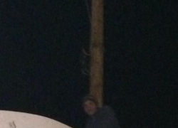 В Яловенах пьяный мужчина пытался повторить поступок самоубийцы из Кишинева 