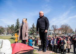 Игорь Додон почтил память героев в Дрокии