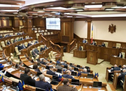 Парламент Молдовы принял закон для решительной борьбы с электоральной коррупцией