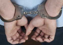 Преступный семейный подряд: полиция схватила брата задержанного вчера полицейского