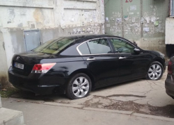 Фотофакт: в Кишиневе прокалывают шины чаще, чем здороваются с незнакомцами