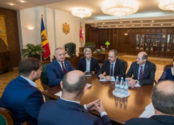 Важнейшие вопросы, которые обсуждались с утра в президентуре