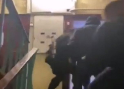 В Кишиневе задержаны двое мошенников, переводивших средства с чужих банковских карт