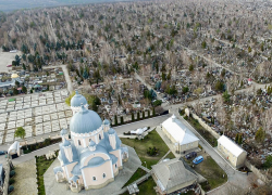 В Молдове дорого не только жить, но и умирать: люди все чаще отказываются от похорон родственников из-за расценок