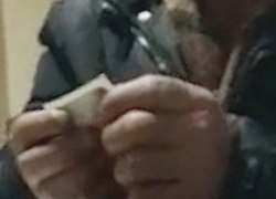 Семейный насильник из Бельц попытался подкупить полицейского и попал на видео 