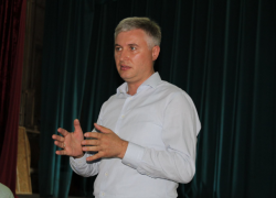 Цирк, а не политика – депутаты-перебежчики из ДПМ надоели даже своим