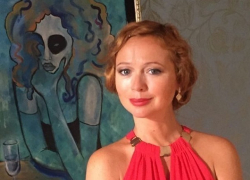 Знаменитая актриса Захарова родила дочь после жуткой смерти первенца