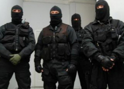 Появилась видеозапись спецоперации по освобождению заложников в Новоаненском районе