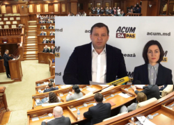 Валериу Мунтяну видит положительным разделение блока ACUM на две парламентские фракции